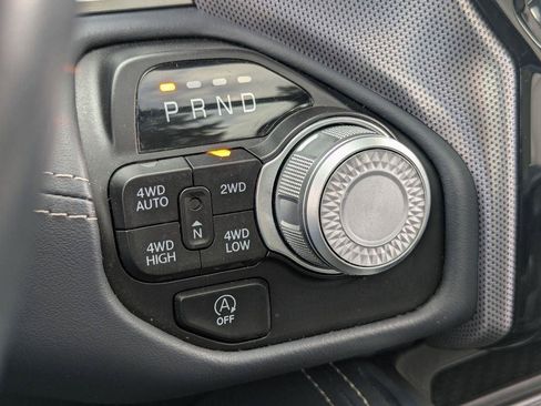 Used 2024 RAM 1500 Limited AWD/4WD image 17
