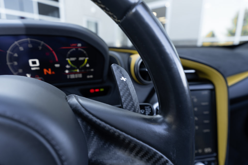 Used 2021 McLaren 720S Luxury RWD image 28