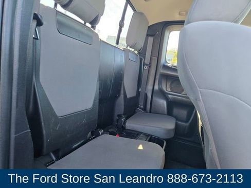 Used 2016 Toyota Tacoma SR5 image 17