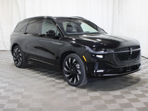 Used 2025 Lincoln Nautilus Reserve w/ Jet Appearance Package AWD/4WD image 1