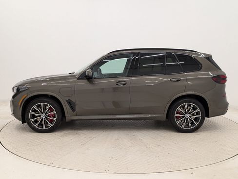 New 2026 BMW X5 xDrive50e w/ M Sport Package AWD/4WD image 2