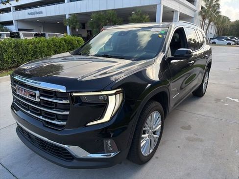 Used 2024 GMC Acadia Elevation image 1