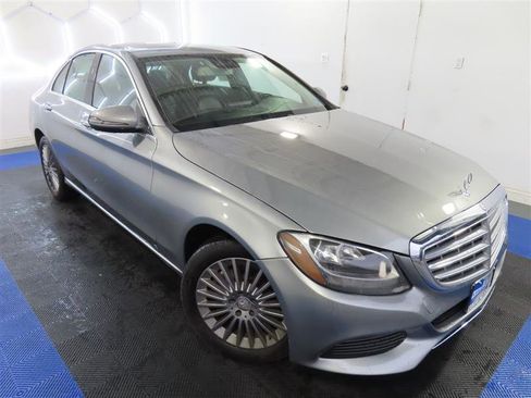 Used 2016 Mercedes-Benz C 300 4MATIC Sedan w/ Multimedia Package image 5