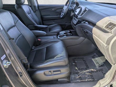 Used 2019 Honda Pilot Touring image 20