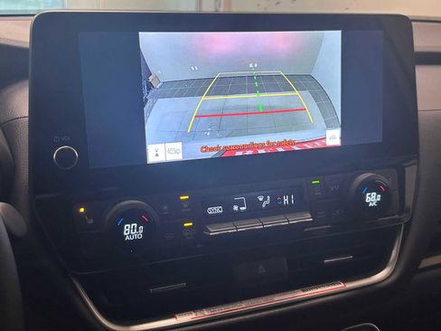 Certified 2025 Toyota Grand Highlander XLE image 10