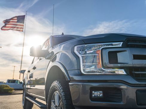 Certified 2018 Ford F150 XLT w/ Equipment Group 302A Luxury image 10