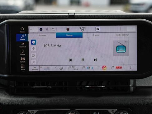 Used 2024 Jeep Wrangler Willys image 4