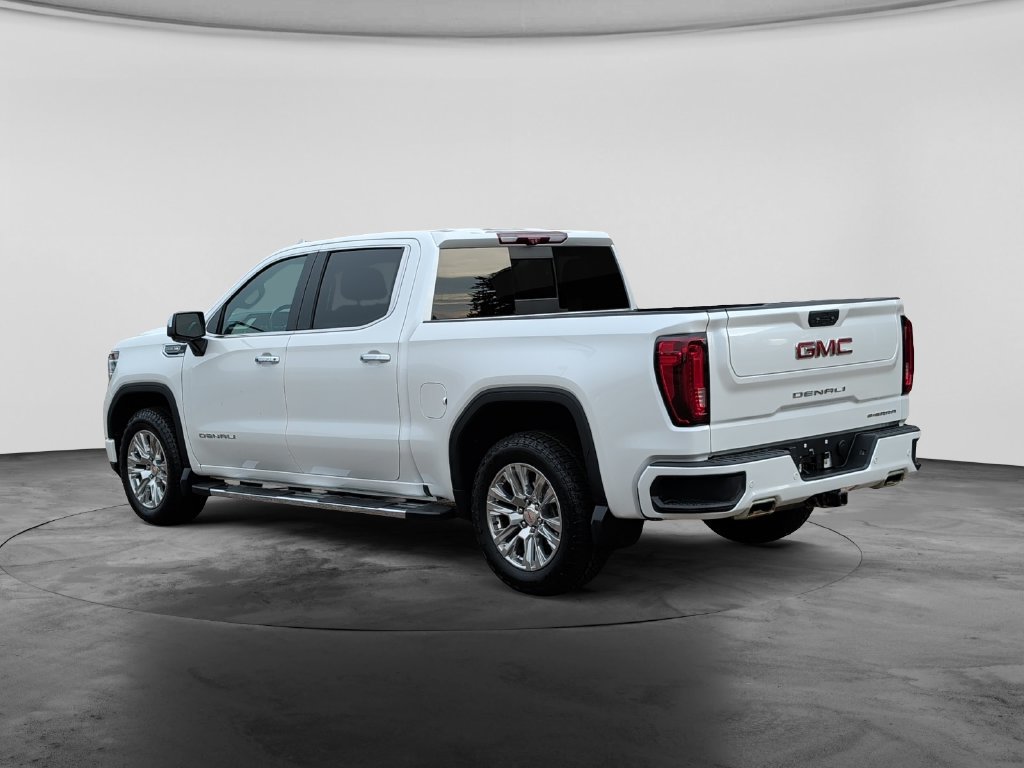 Used 2023 GMC Sierra 1500 Denali w/ Technology Package AWD/4WD image 5