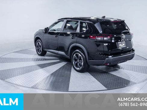 Used 2025 Nissan Rogue SV FWD image 7