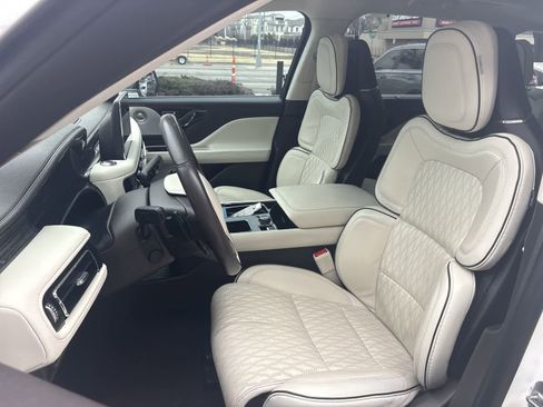 Used 2022 Lincoln Aviator Black Label w/ Dynamic Handling Package image 22