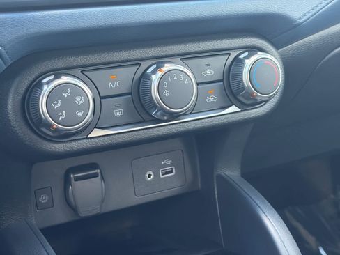 New 2025 Nissan Versa SV image 22