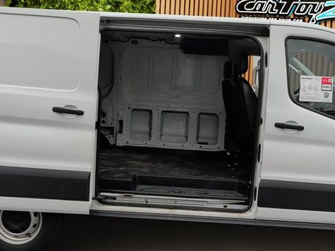 Used 2021 Ford Transit 250 Low Roof RWD image 28