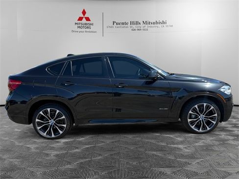 Used 2019 BMW X6 xDrive35i w/ M Sport Package image 4