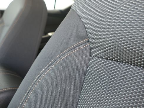 Used 2019 Chevrolet Traverse LT image 12