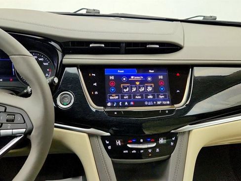 Used 2024 Cadillac XT6 Premium Luxury w/ Technology Package image 18