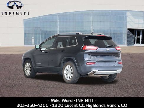 Used 2017 Jeep Cherokee Limited AWD/4WD image 3