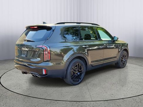 Used 2024 Kia Telluride EX X-Line AWD/4WD image 3