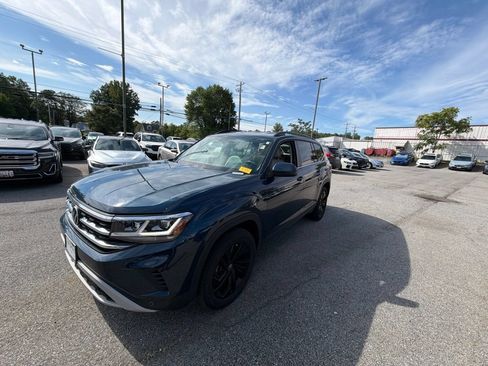 Used 2022 Volkswagen Atlas SE w/ Black Wheel Package AWD/4WD image 3