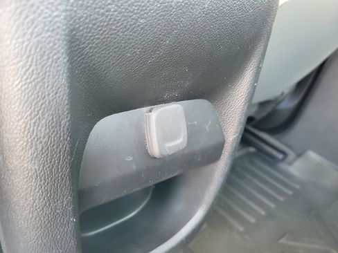 Used 2022 Chevrolet Colorado W/T w/ Custom Special Edition image 17