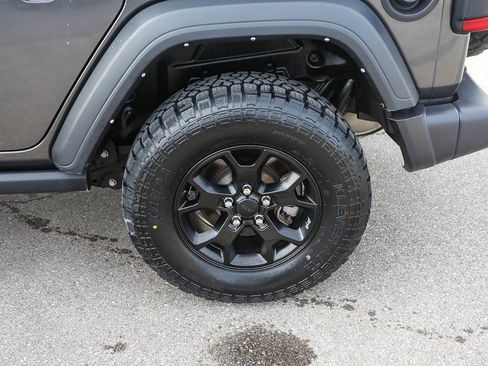 Used 2022 Jeep Wrangler Unlimited Sport image 3