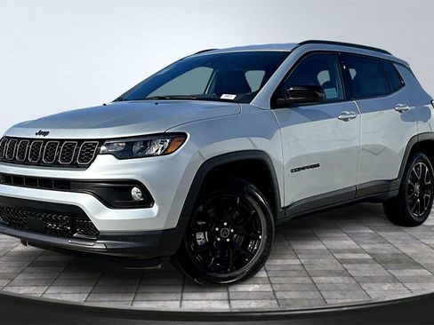 New 2026 Jeep Compass Latitude image 3