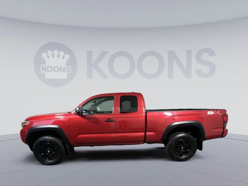 Used 2021 Toyota Tacoma SR w/ SX Package image 2