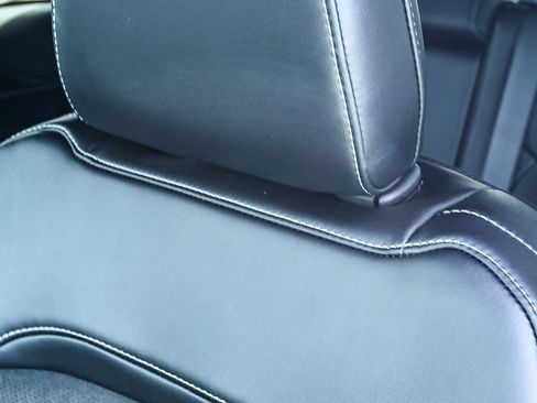 New 2025 Jeep Grand Cherokee Altitude image 30