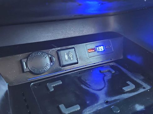 Used 2019 Toyota RAV4 XLE image 32