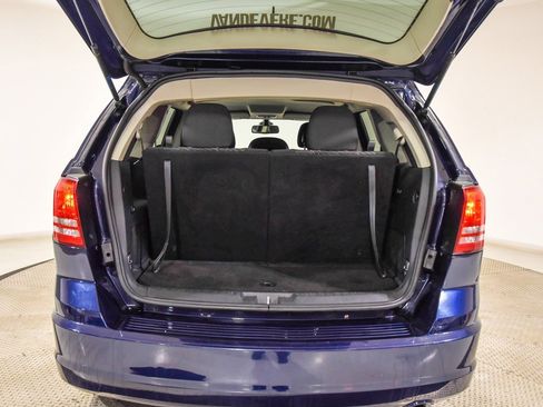 Used 2019 Dodge Journey SE image 9