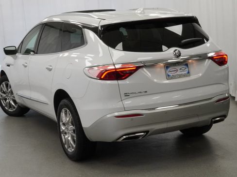 Used 2023 Buick Enclave Essence w/ Experience Buick Package AWD/4WD image 36