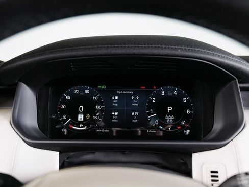 Certified 2024 Land Rover Discovery Dynamic SE AWD/4WD image 18