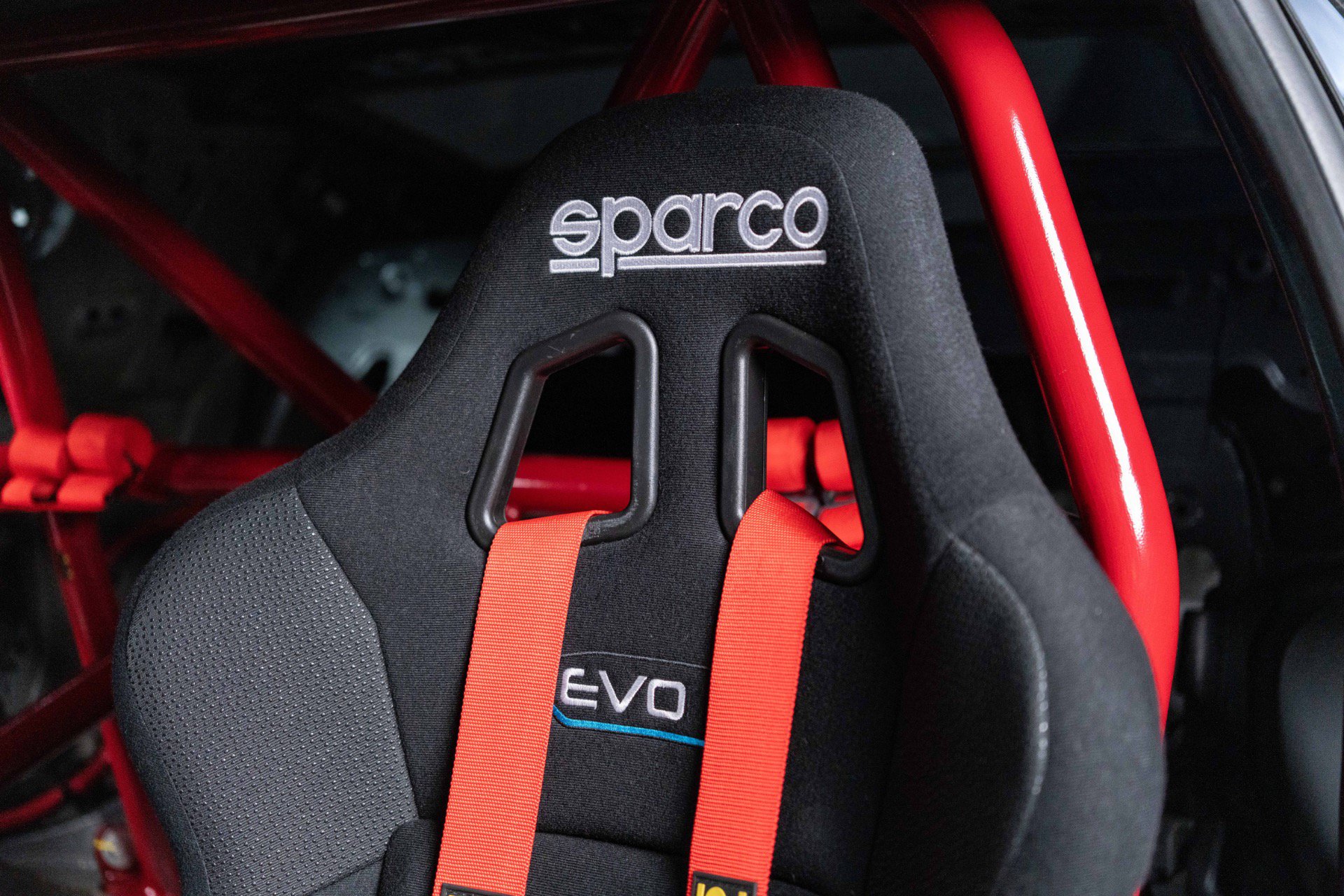 Used 2018 Chevrolet Camaro SS RWD image 48