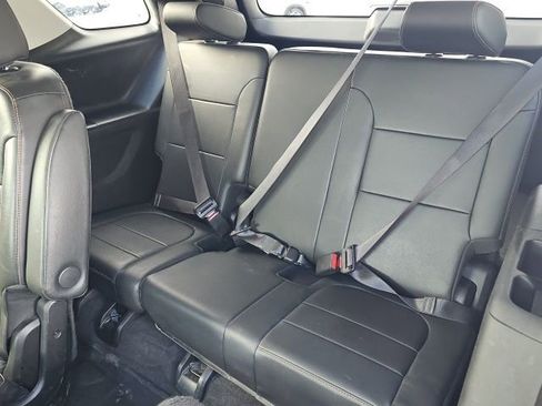 Used 2019 Chevrolet Traverse Premier image 14