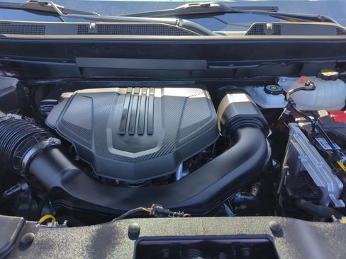 Used 2024 GMC Acadia Elevation image 21