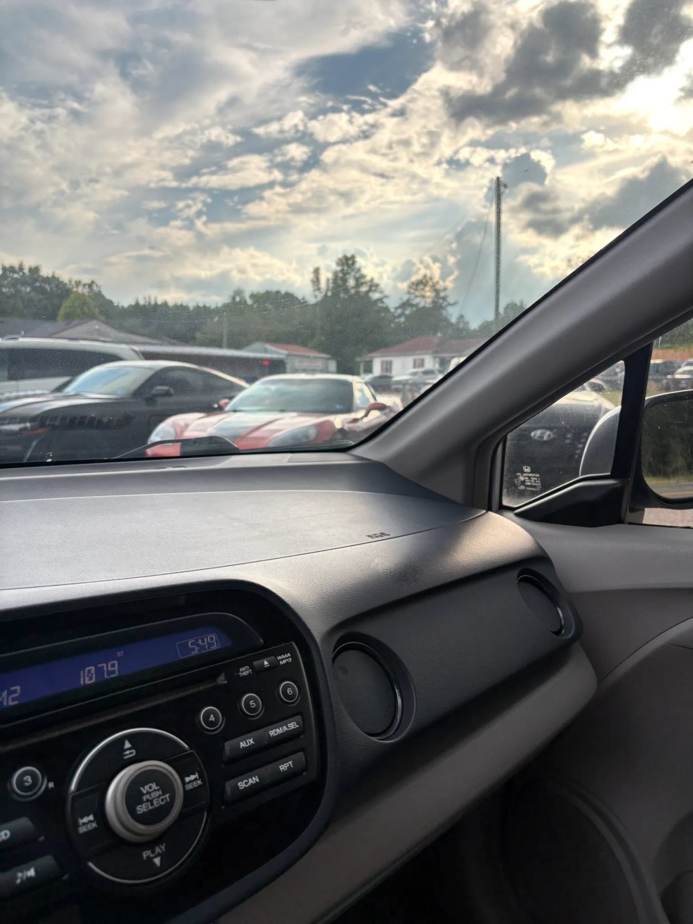 Used 2010 Honda Insight EX image 25