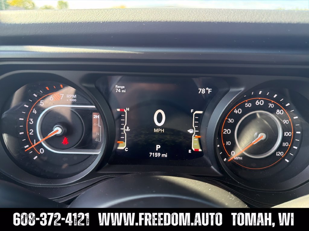 Used 2026 Jeep Wrangler Unlimited Sahara AWD/4WD image 17