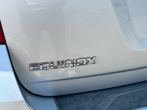 Used 2017 Chevrolet Equinox LT w/ Convenience Package FWD image 5