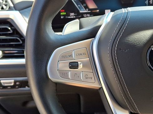 Used 2023 BMW X7 xDrive40i w/ Premium Package image 24