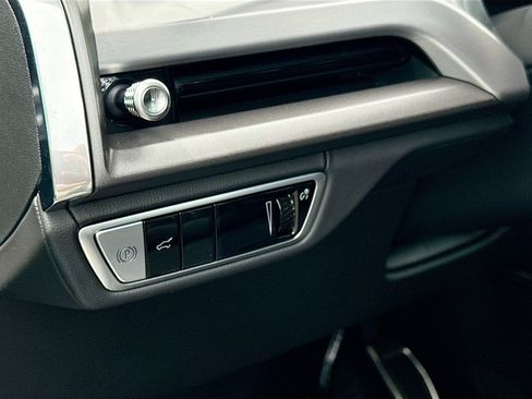 New 2026 Cadillac Vistiq Luxury image 10