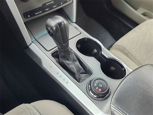Used 2015 Ford Explorer Base image 21