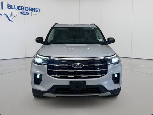 Used 2026 Ford Explorer Active w/ Active Comfort Package RWD image 2