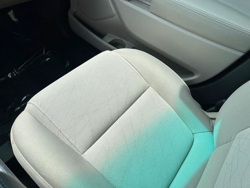 Used 2013 Ford Explorer FWD image 26