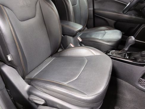 Certified 2021 Jeep Compass Limited image 22