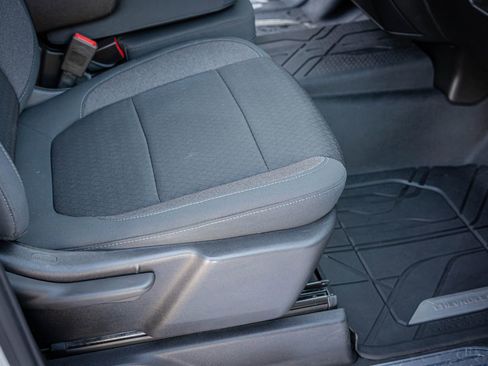 Used 2020 Chevrolet Silverado 1500 LT image 32