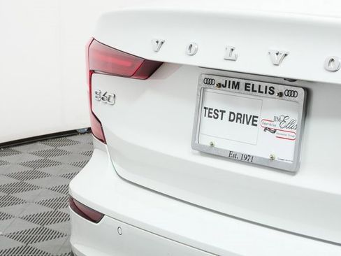 Used 2019 Volvo S60 T6 R-Design image 35