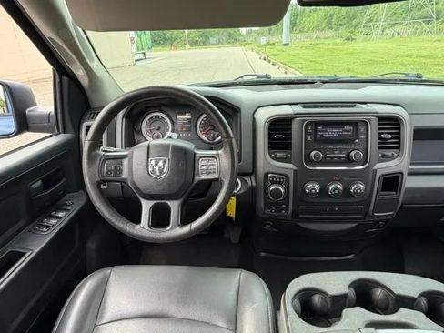 Used 2019 RAM 1500 Express AWD/4WD image 11