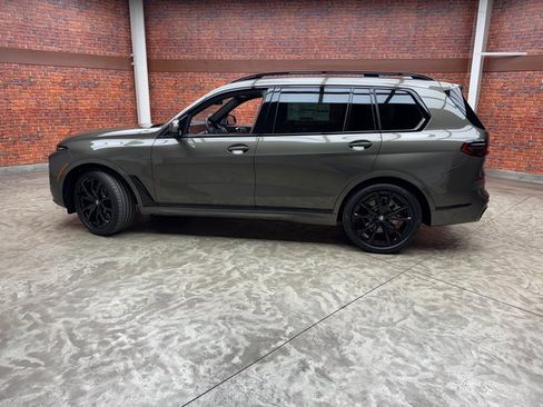 New 2026 BMW X7 xDrive40i image 2