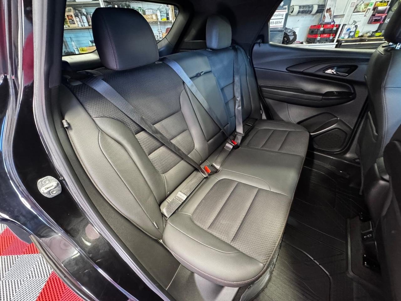 Used 2021 Chevrolet TrailBlazer RS w/ Sun and Liftgate Package FWD image 10