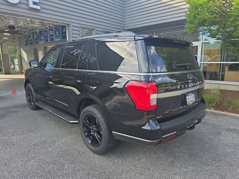 Used 2023 Ford Expedition XLT AWD/4WD image 4