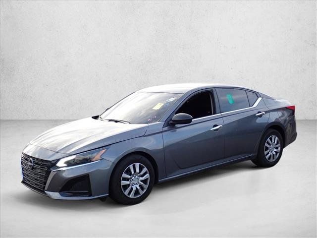Used 2024 Nissan Altima 2.5 S FWD image 6